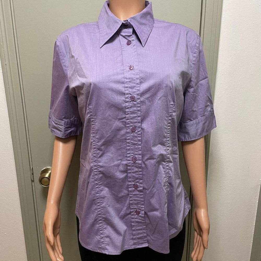 New York & Company Women’s Lilac Button-Up Collared Shirt Size XL Stretch EUC
